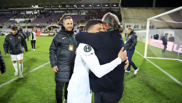 Αναγνώριση Πήλιου από Ηλιόπουλο! Αγκαλιά μετά το διπλό στη Φιορεντίνα