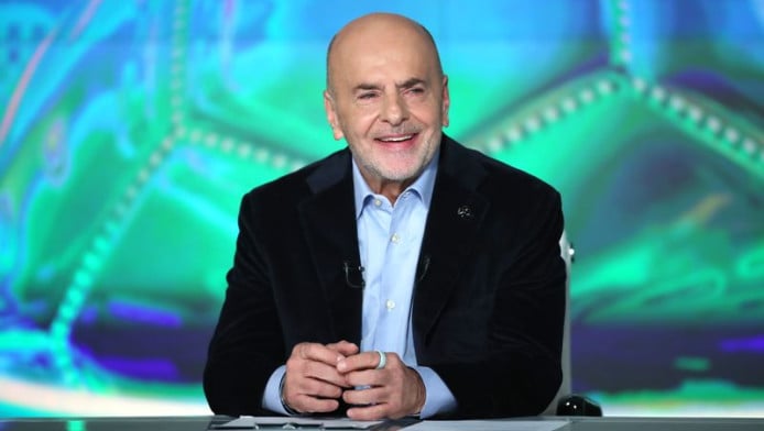 Live Streaming η ιστορική συνέντευξη του Γιάννη Αλαφούζου (ΒΙΝΤΕΟ)