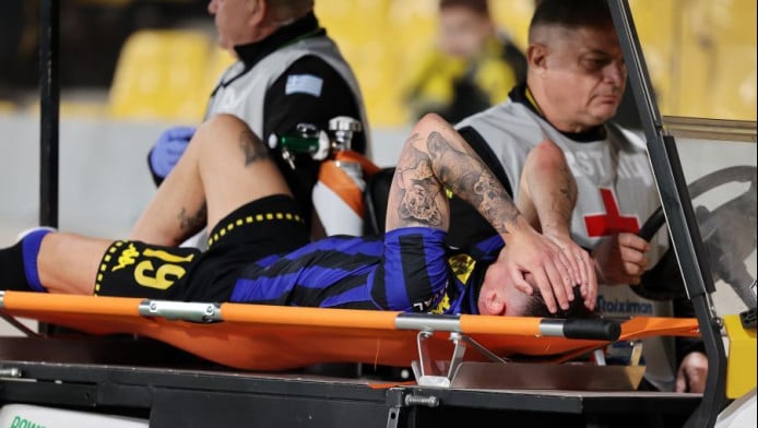 ΣΟΚ στη Φιλαδέλφεια! Σοβαρός τραυματισμός Αλφαρέλα - Δεν το πίστευαν (vid)