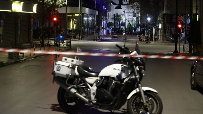 Νέο "ρεσιτάλ" τρέλας - Έτρεχαν με 250 χλμ. στην Αττική Οδό!