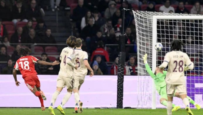 Βύθισε τον Άγιαξ η Μπενφίκα, «πάγωσε» την Πόλη η Σεν Ζιλουάζ! (ΒΙΝΤΕΟ)