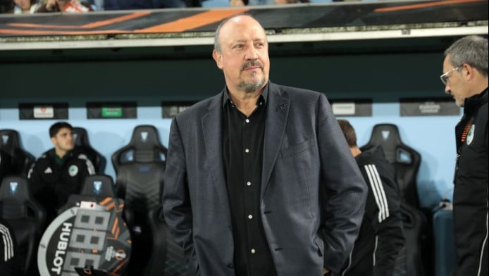 Μπενίτεθ: "Χαρούμενος αλλά δεν πετάω στα σύννεφα" - Ατάκα για Σφιντέρσκι