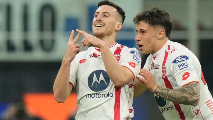 Αλλάζει άμυνα η ΑΕΚ - "Σπάει" συμβόλαιο ο Ηλιόπουλος; Μέικον και Μπιριντέλι