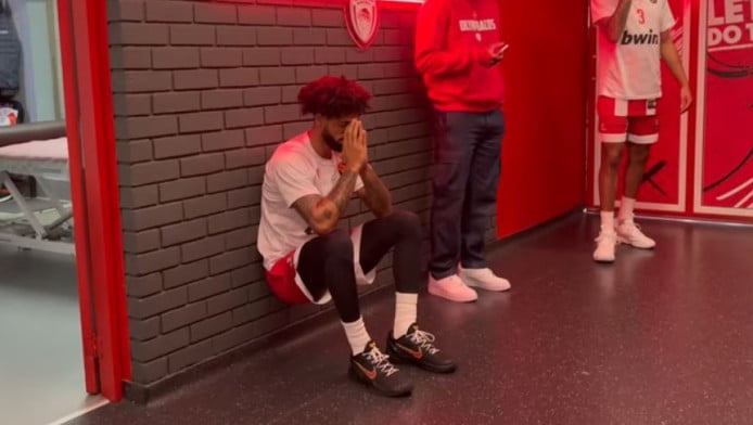 Μια πιο… εσωτερική ματιά από τη βραδιά στο ΣΕΦ (ΒΙΝΤΕΟ)