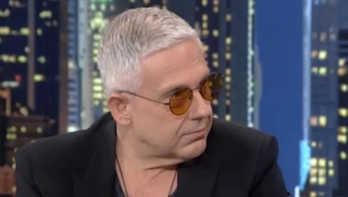 Άγριο ξέσπασμα Δούση για Τσίπρα: "Ηλίθιοι και ανίκανοι ή κλέφτες!"