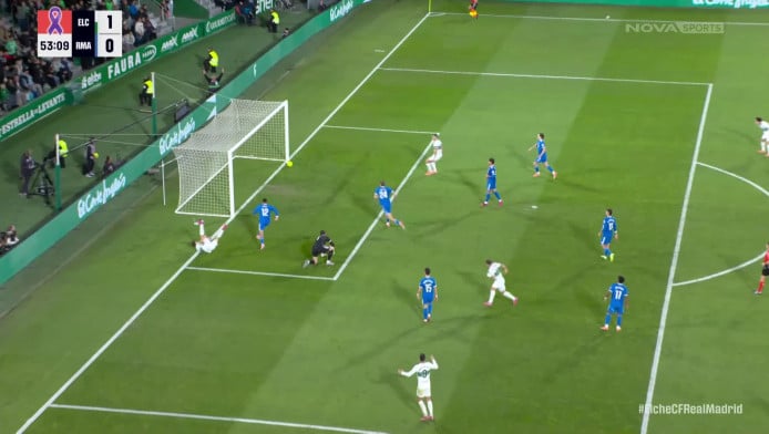 Χάζεψε και ο Κουρτουά - Τρομερή έμπνευση του Βαλέρα με τακουνάκι (ΒΙΝΤΕΟ)