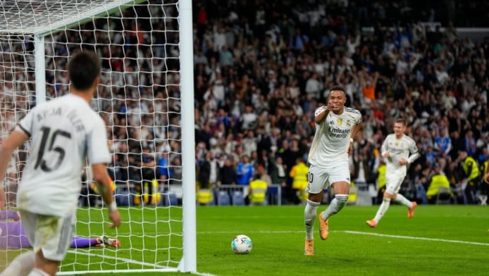 Είχε κέφια η Ρεάλ - “Ντόρτια” στη Βαλένθια και ξεφεύγει (ΒΙΝΤΕΟ)