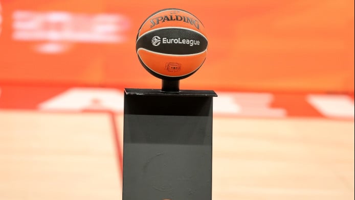 Νέα αποχώρηση μετά τον Ζοτς: Ηχηρή απόλυση προπονητή στη Euroleague! (ΦΩΤΟ)