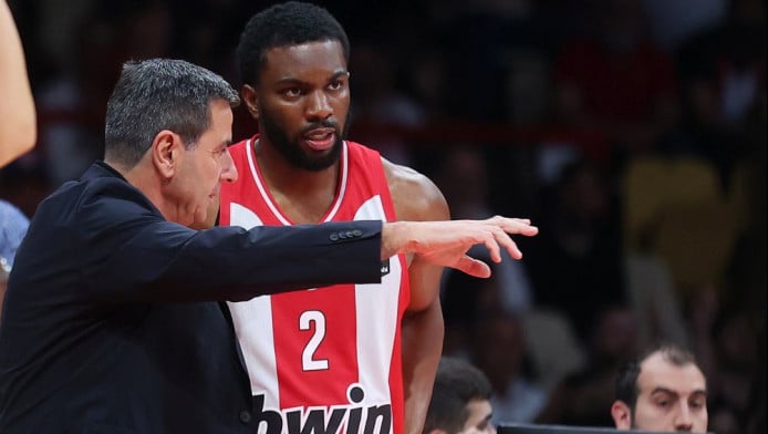 “Αναζητά γκαρντ ο Ολυμπιακός - Παίκτες με buy out” (ΒΙΝΤΕΟ)