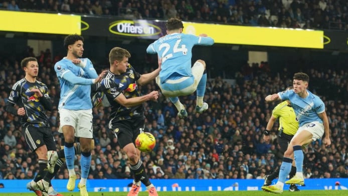 Tα… χρειάστηκε η Σίτι - Λυτρωτής ο Φόντεν με Λιντς (ΒΙΝΤΕΟ)