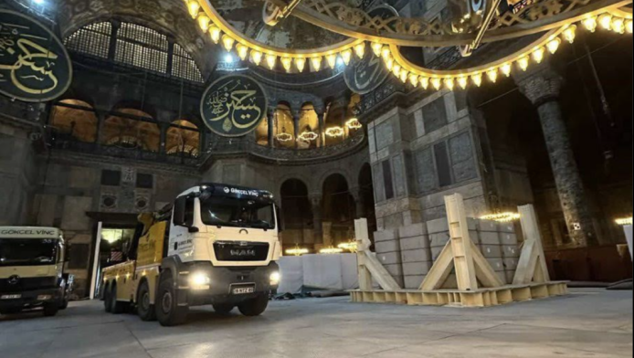 Αυθαιρεσία των τουρκικών αρχών με Αγιά Σοφιά