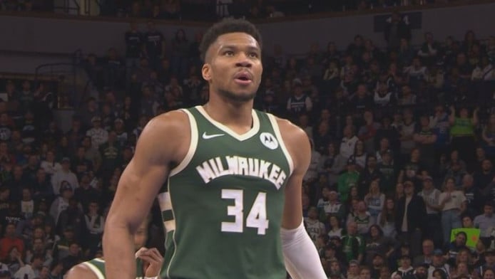 Σούπερ εμφάνση Giannis με 30 πόντους - Νίκη Μπακς 116-114 με Μάβερικς!