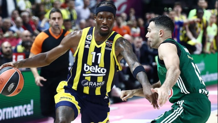 Φωτιά στα σενάρια - "Ψήνεται" μεγάλη κίνηση με Χέιζ-Ντέιβις