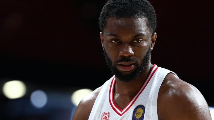 Αποθέωση Έβανς στο ΣΕΦ - Την... είδε Αγγελόπουλος ο Παπανικολάου (Vid)