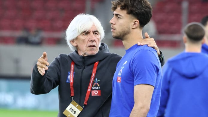 Αυτός σφυρίζει την Εθνική μας στην Ουγγαρία - Τρεις απουσίες για Ιβάν