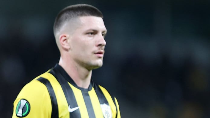 Ο Γιόβιτς ισοφάρισε με πέναλτι στο 90’ - Άργησε πολύ το τσεκ στο VAR (Vid)