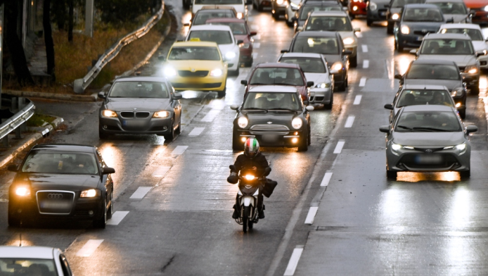 Τέλη Κυκλοφορίας: Τα ποσά ανά κατηγορία και τα πρόστιμα για καθυστερήσεις