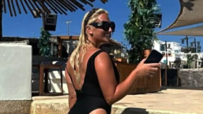 Η κούκλα σχεδιάστρια που θα μαγνητίσει τα βλέμματα στο Mad Walk (ΦΩΤΟ)