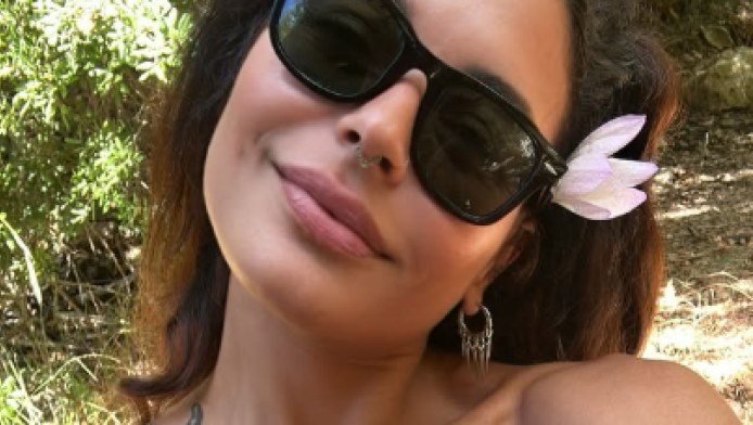 Αποκαλυπτικές ΦΩΤΟ της Κολιδά στη φύση - Δείτε πώς πόζαρε!