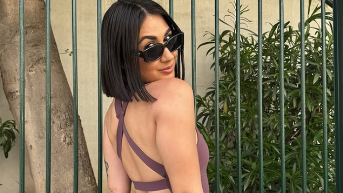 Μαγνητίζει τα βλέμματα με αυτό που φοράει η Κρεμλίδου - Δείτε ΦΩΤΟ