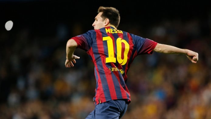 Σημαδιακή μέρα: Το ντεμπούτο του Μέσι με τη φανέλα της Μπαρτσελόνα! (Vid)