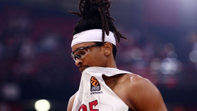 Ο Μονέκε αμφιβάλλει για τον Φαρίντ στον ΠΑΟ - "Αν έρθει ο Μπάσεϊ..."