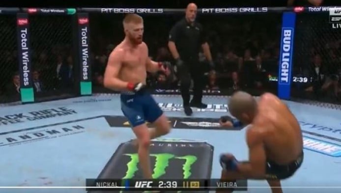 UFC: Σοκαριστικό νοκ άουτ – Του «έσβησε τα φώτα» (ΒΙΝΤΕΟ)