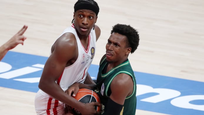 Απόφαση που προκάλεσε αντιδράσεις - Φέρνουν τον... Λανουά στο μπάσκετ!