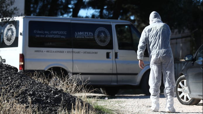 Φρίκη στη Νέα Πέραμο: Αδελφοκτονία με ψαλίδι - Νέες αποκαλύψεις