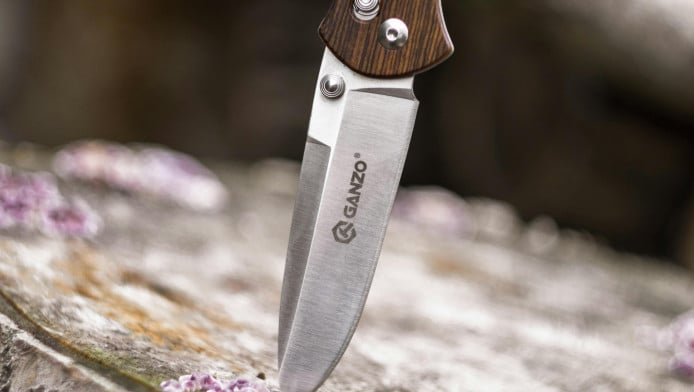 Φρίκη: Μητέρα έκοψε με κουζινομάχαιρο τον λαιμό του εννιάχρονου γιου της