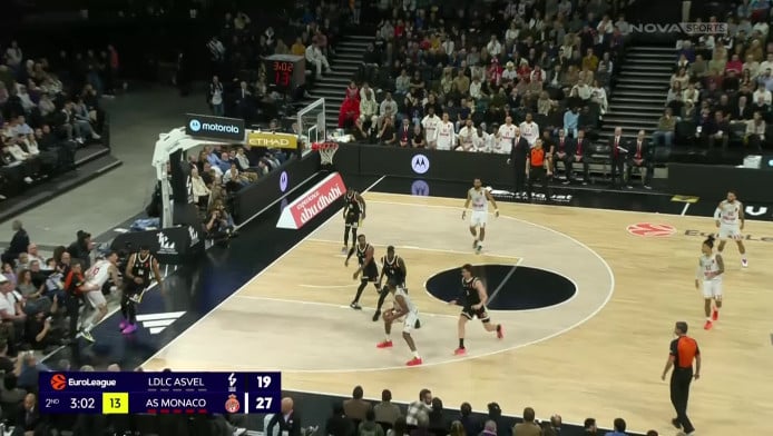 Κι όμως: Ο Τζέιμς έκανε δύο airball στην φάση (ΒΙΝΤΕΟ)