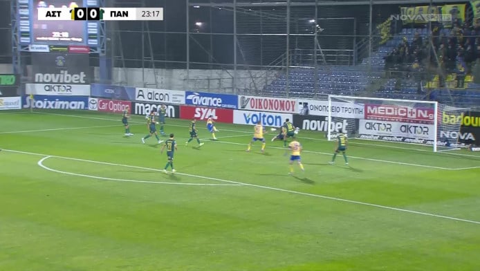 Εντυπωσιακή επέμβαση Τσάβες, είπε "όχι" στον Μπαρτόλο (ΒΙΝΤΕΟ)