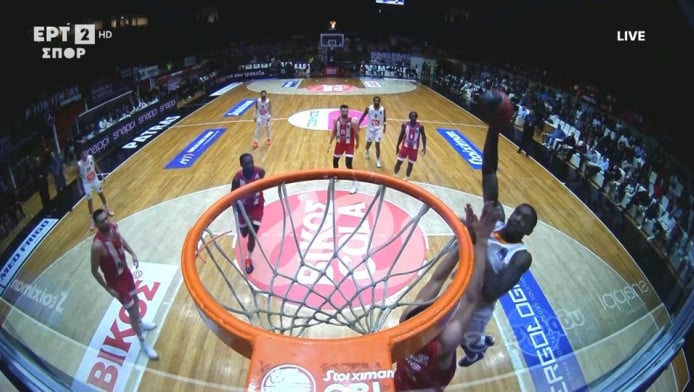 Ο Κόουλμαν... εξαφάνισε τον Λαρεντζάκη με φοβερό κάρφωμα! (ΒΙΝΤΕΟ)