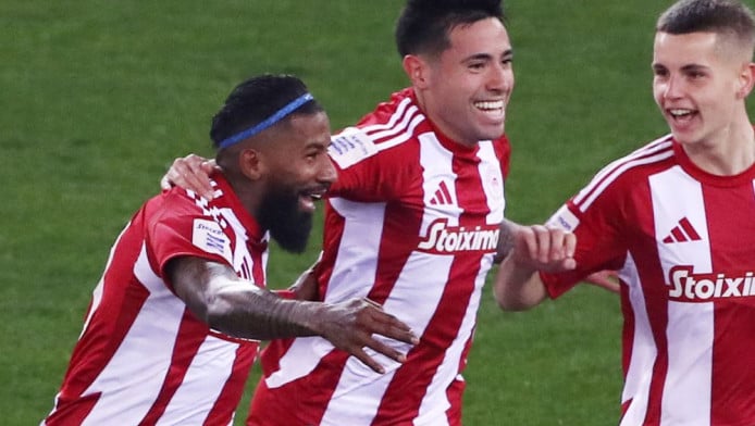 Με Ροντινέι, Ορτέγκα και Μουζακίτη o Ολυμπιακός - Η 11άδα για Αϊντχόφεν