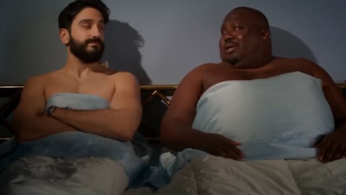 Ο Ατζαράκης αποκάλυψε τι εννοούσε ο Μπέος με τις μαύρες κι έγινε viral (Vd)