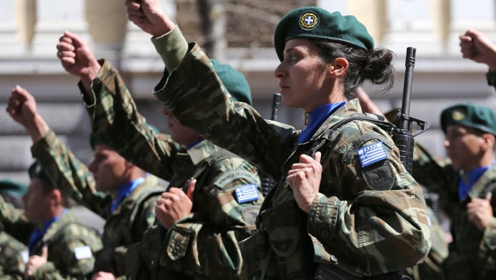 Τραγωδία: 40χρονη στρατιωτικός βρέθηκε κρεμασμένη στο σπίτι της 