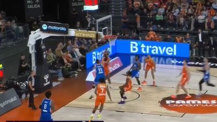 Τάπα στα ίσα του Τέιλορ στον Χεζόνια (ΒΙΝΤΕΟ)