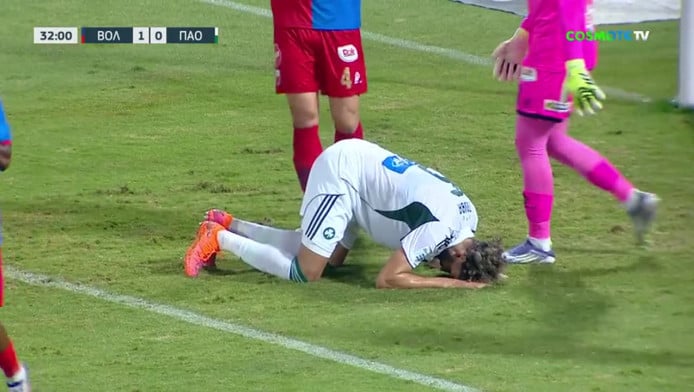 Τραβούσε τα μαλλιά του ο Τουμπά- Ασύλληπτη ευκαιρία στη μικρή περιοχή! (VD)