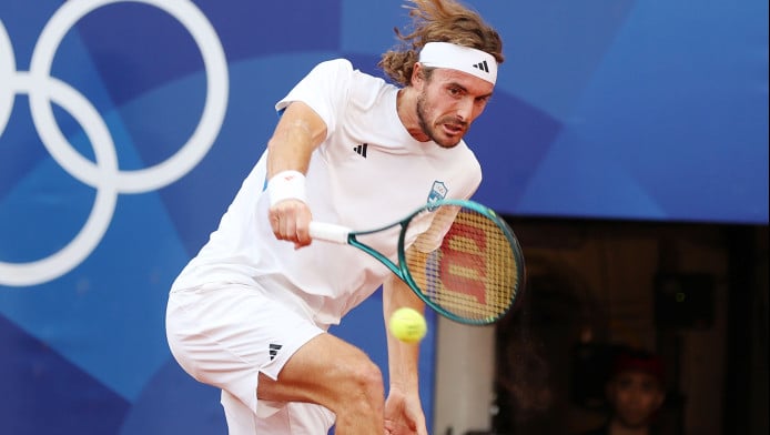 Ο Τσιτσιπάς αρνείται ότι οδηγούσε με 210 χλμ/ώρα - Τι υποστηρίζει