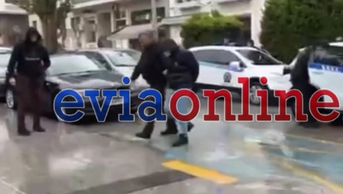 Ένταση στη Χαλκίδα! Ξέσπασε φίλος του 20χρονου ΑΕΚτζή - "Δολοφόνοι αλήτες"