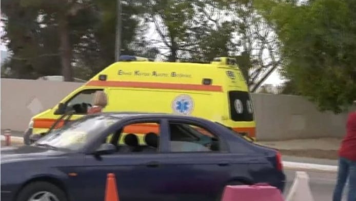 Βόλος: Ανετράπη λεωφορείο με 40 επιβάτες - Στο νοσοκομείο 10 τραυματίες