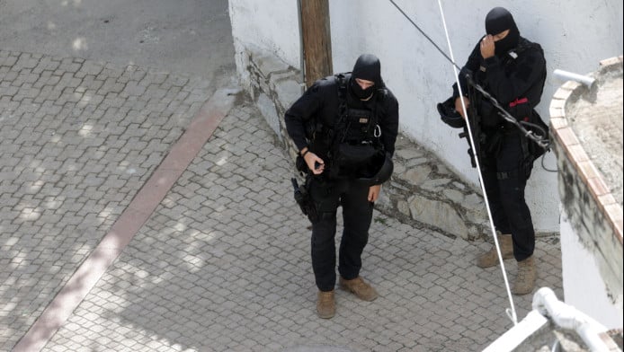 Το βίντεο-φωτιά που "έδεσε" τον γαμπρό του Φανούρη στα Βορίζια