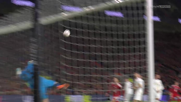 Απευθείας εκτέλεση φάουλ του Γουίλσον στο παραθυράκι (ΒΙΝΤΕΟ)