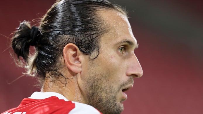 Νέα σενάρια για Γιαζίτσι στον Ολυμπιακό - «Δεν ταιριάζει στον Μεντιλίμπαρ»