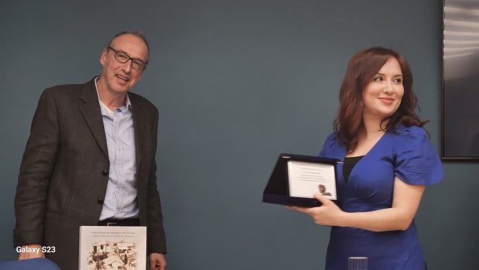 Βραβεύτηκε δημοσιογράφος από Τουρκία! Παραδέχεται ότι έγινε γενοκτονία