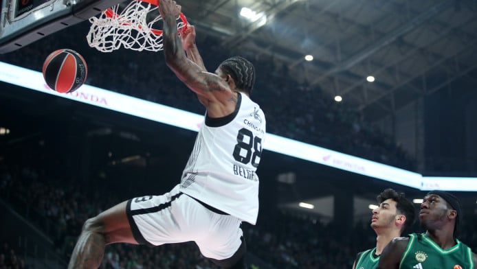 Παρτιζάν: Χαμός με την απάντηση του Τζόουνς στους οπαδούς! (vid)