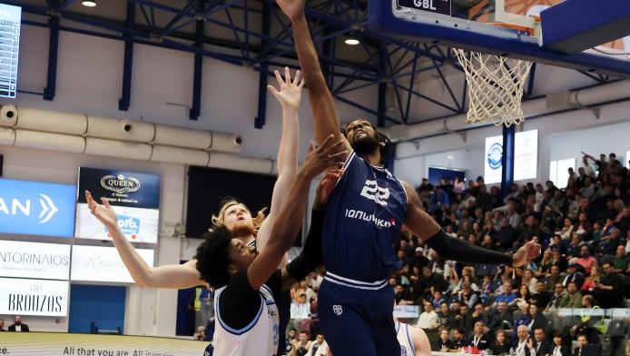 Εξαιρετική Μύκονος νίκησε και την Καρδίτσα! (ΒΙΝΤΕΟ)