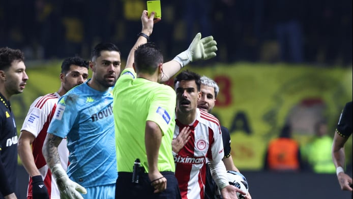 "Βράζουν" στον Ολυμπιακό με τη διαιτησία - "Επίθεση" σε Λανουά! (ΒΙΝΤΕΟ)