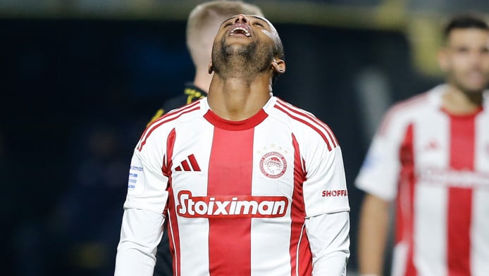 Δύο κόκκινες και τεράστιες ευκαιρίες ο Ολυμπιακός στο 0-0 με Άρη (Video HL)