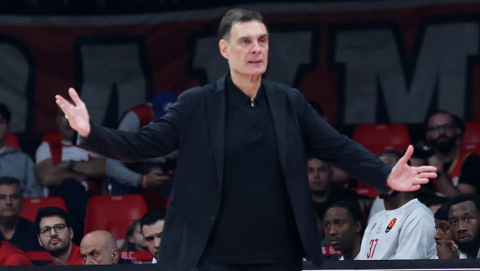 Μπαρτζώκας: «Όλα διαφορετικά! Χάσαμε πολλά ελεύθερα σουτ...»